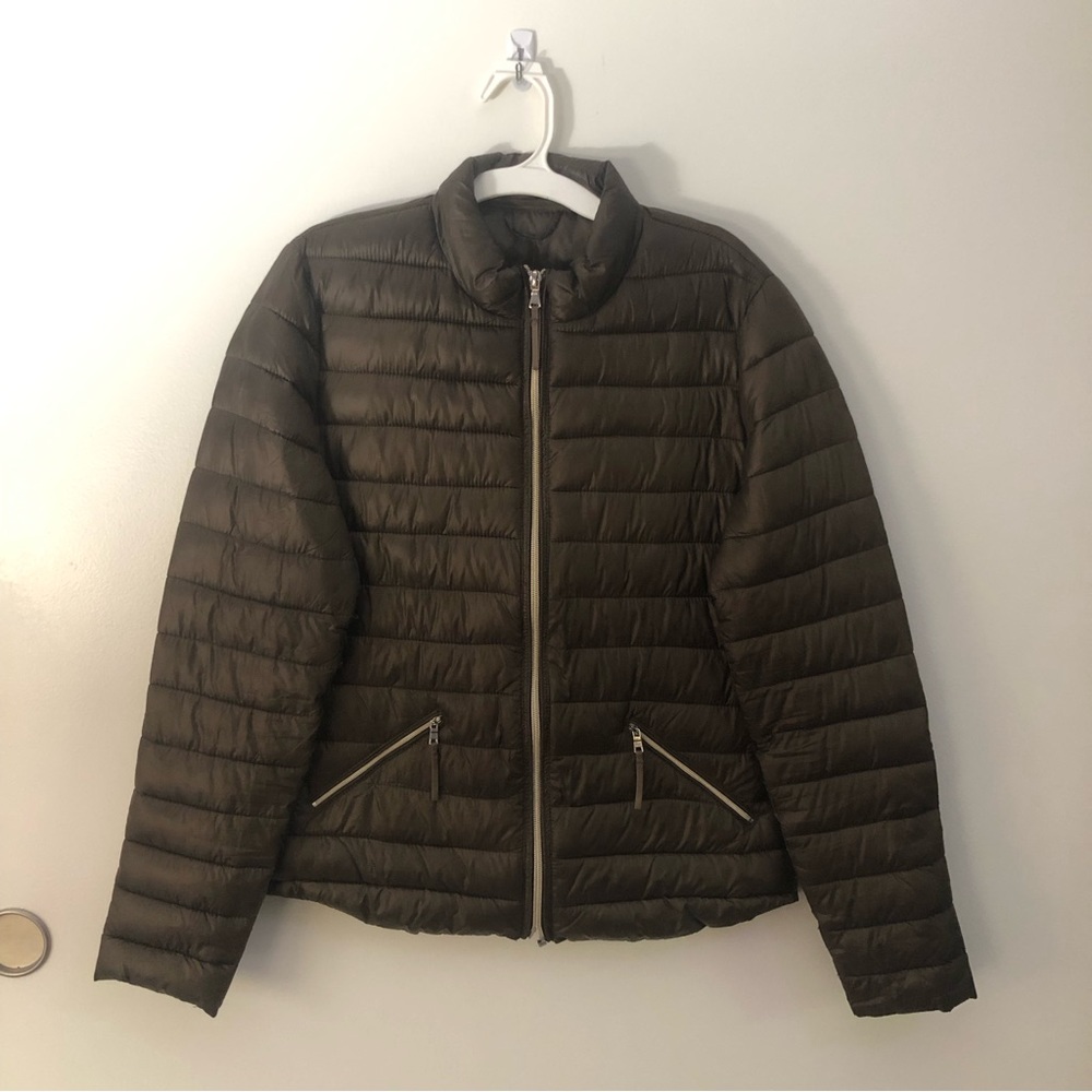 lightweight puffer jacket